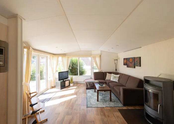 Mellumplate 10 بيت للعطل *